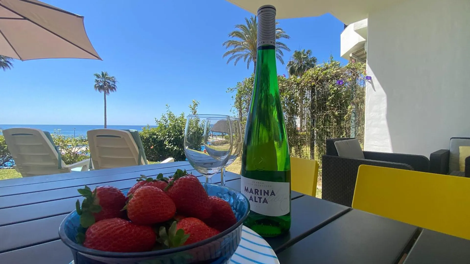 Apartment Frontline Beach Ground Floor With Privet Garden, Mi Capricho 16 Mijas Spain