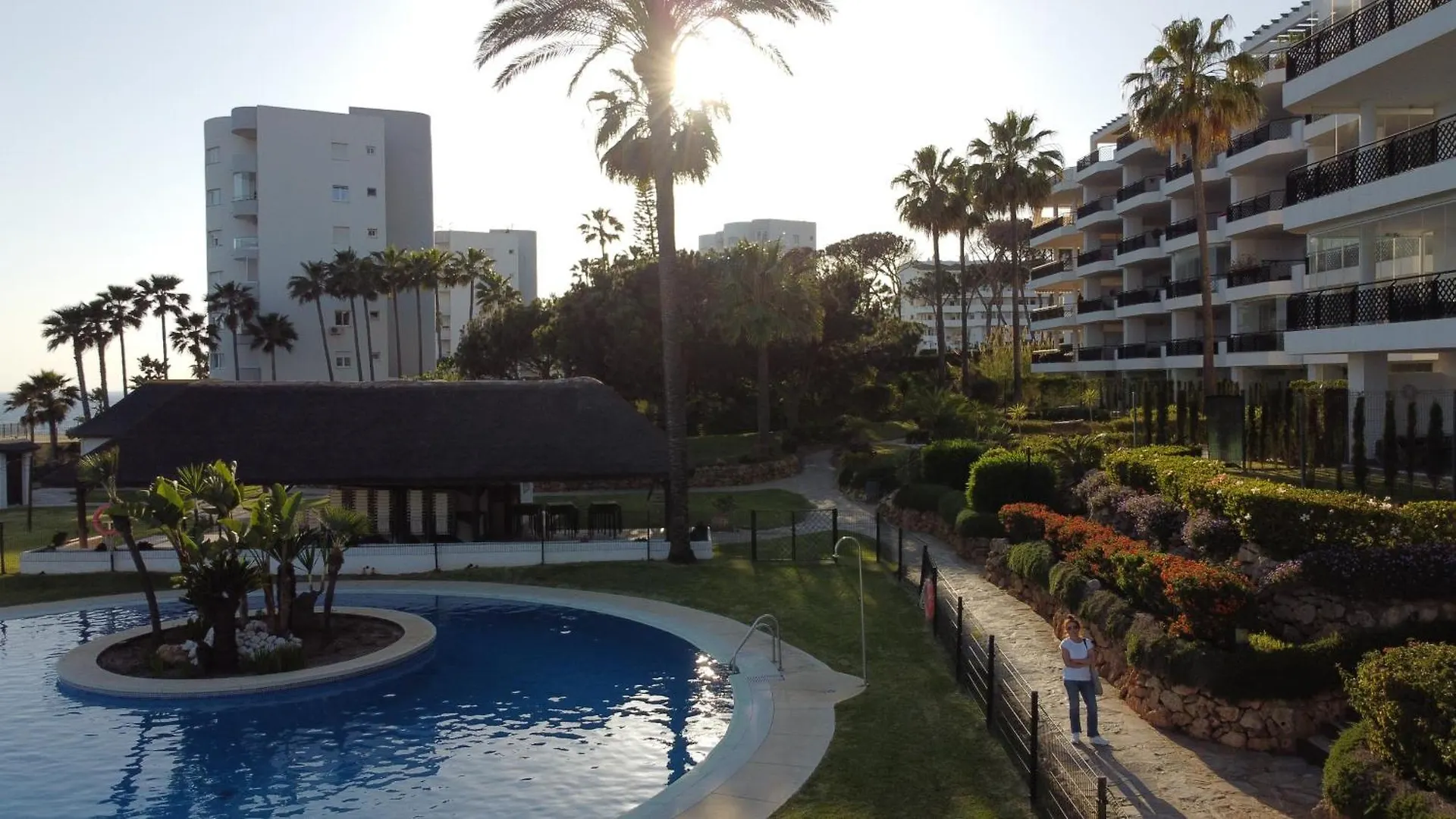 Frontline Beach Ground Floor With Privet Garden, Mi Capricho 16 Mijas 0*,