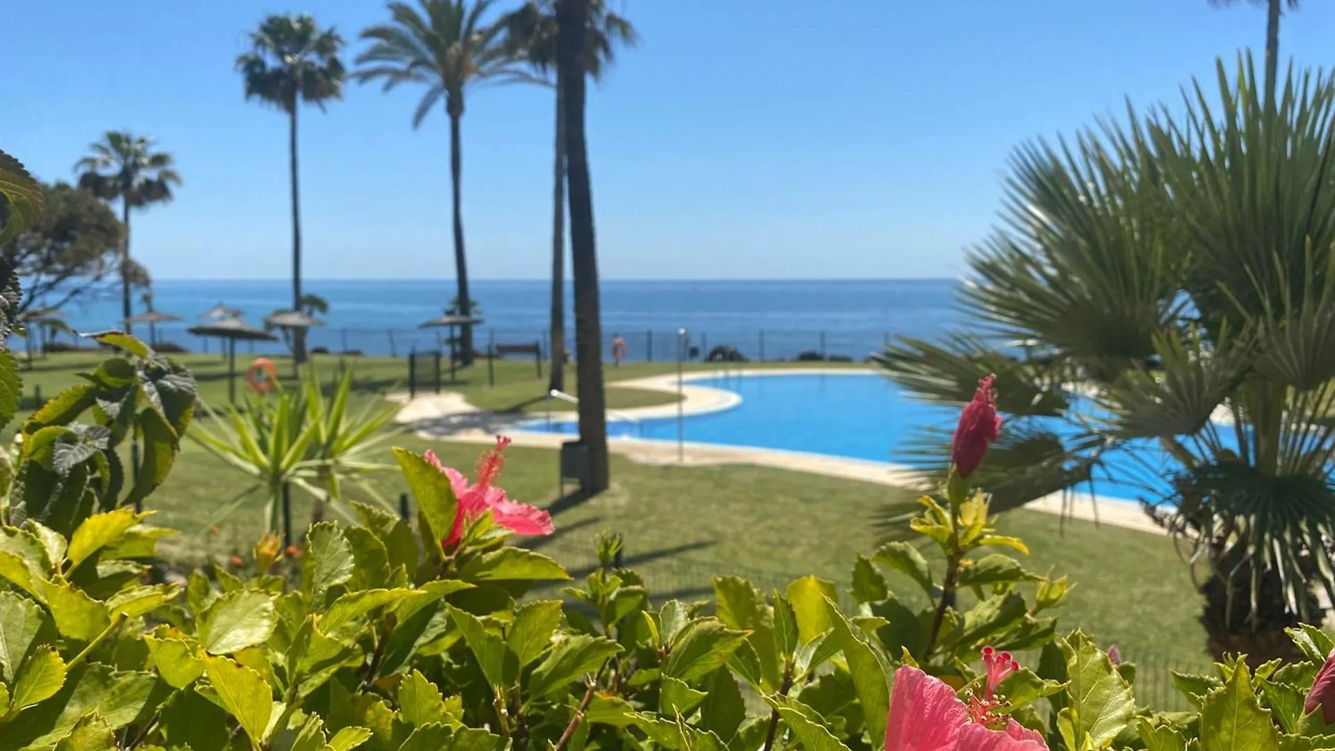 Frontline Beach Ground Floor With Privet Garden, Mi Capricho 16 Mijas